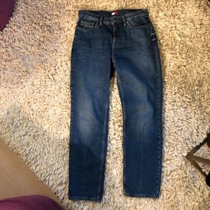 TOMMY HILFIGER JEANS